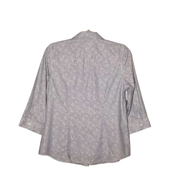 CHICO'S $58 Blue 3/4 Sleeve Wrinkle Resistant Button Down Shirt Chico's 0 / US S - Picture 2 of 3